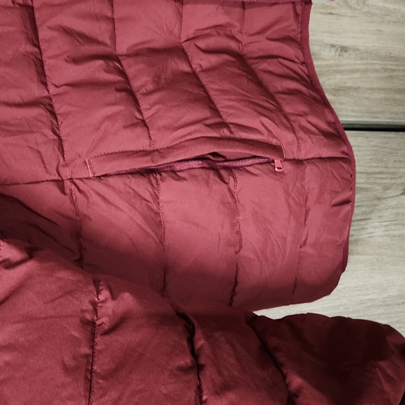 Women's Burgundy Puffer Jacket 3x Hooded With Pockets - Picture 6 of 8
